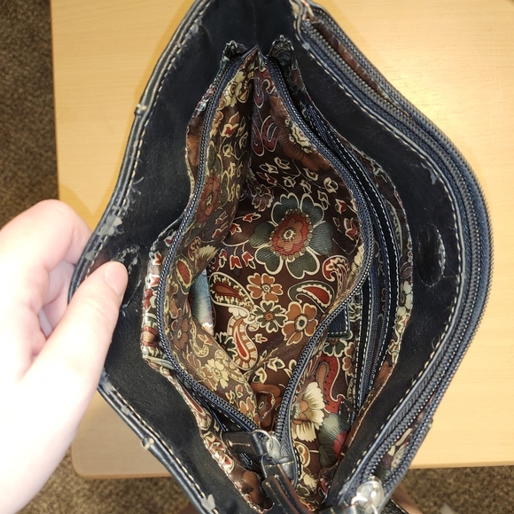 Tignanello Genuine Black Leather Crossbody Handbag Y2K - Picture 3 of 10